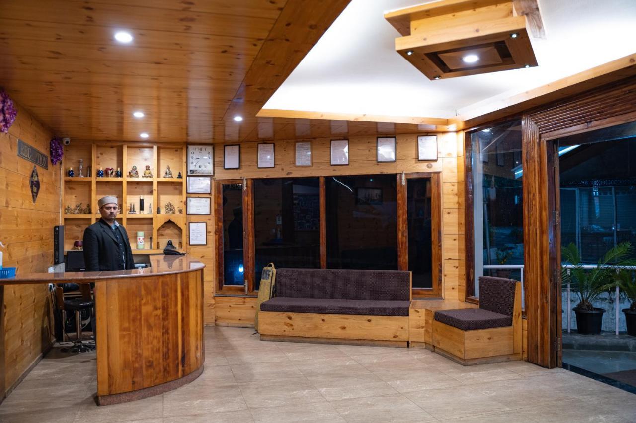 The Conifer Hotell Manāli Eksteriør bilde