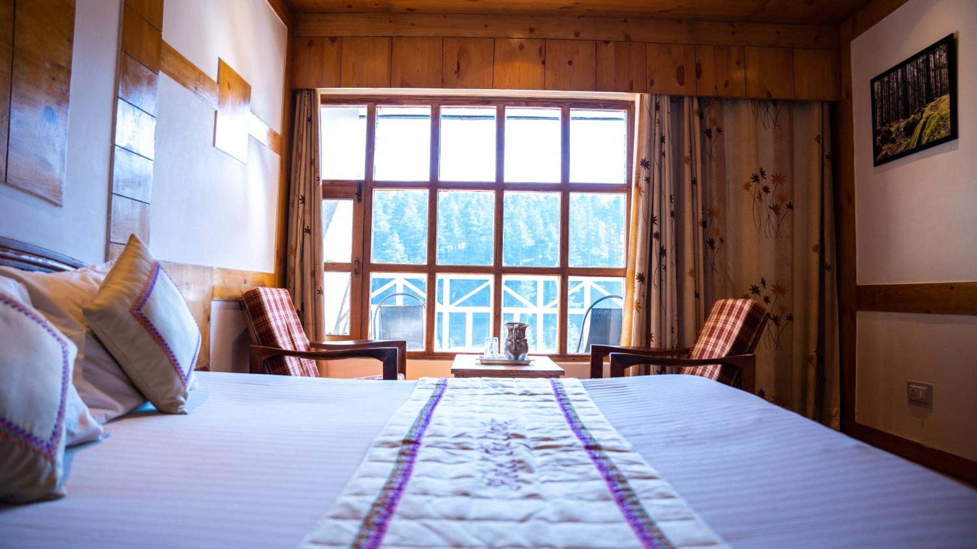 The Conifer Hotell Manāli Eksteriør bilde