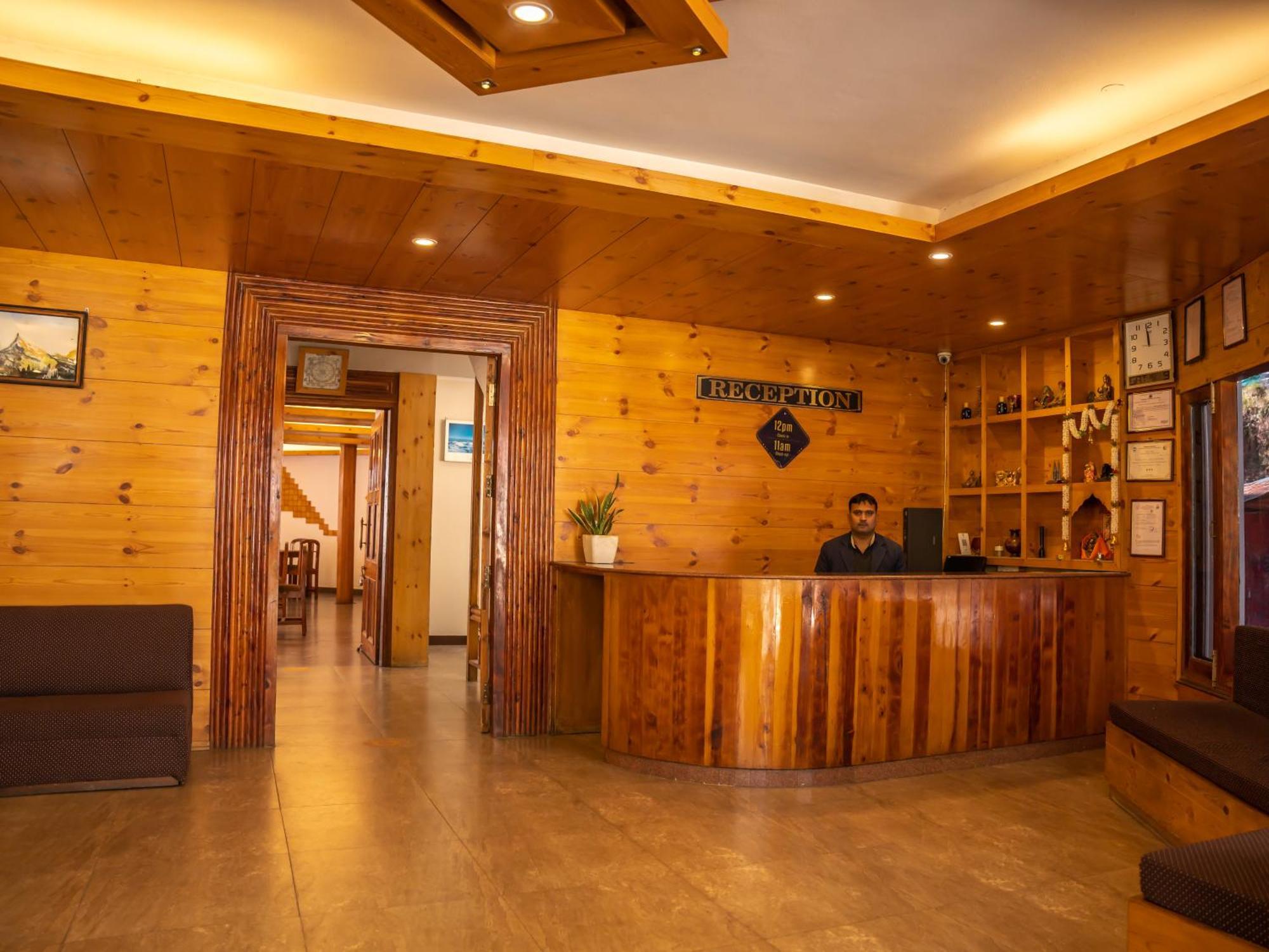 The Conifer Hotell Manāli Eksteriør bilde