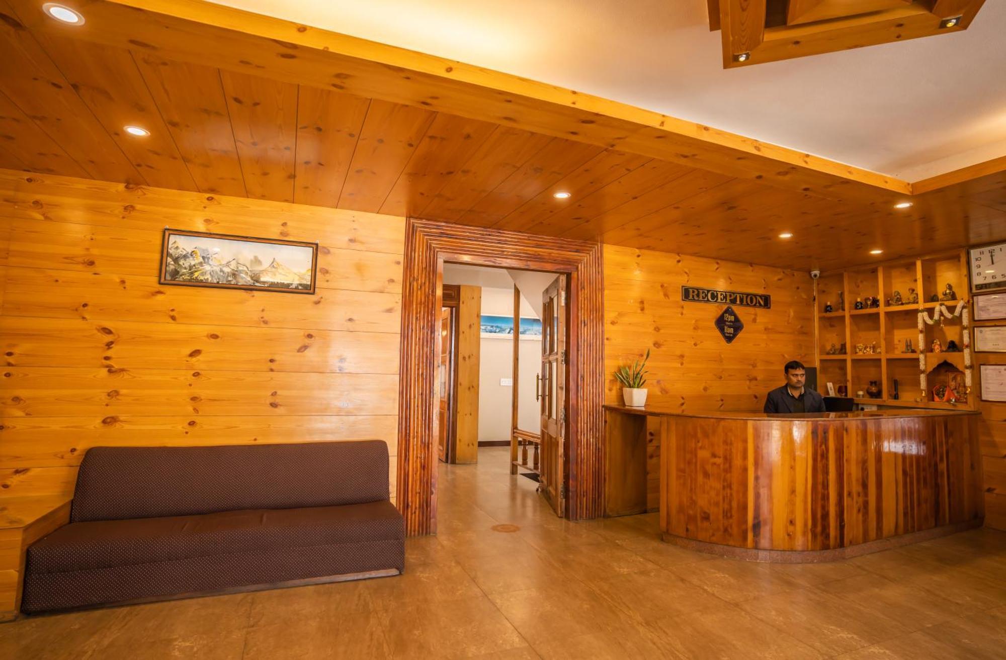 The Conifer Hotell Manāli Eksteriør bilde