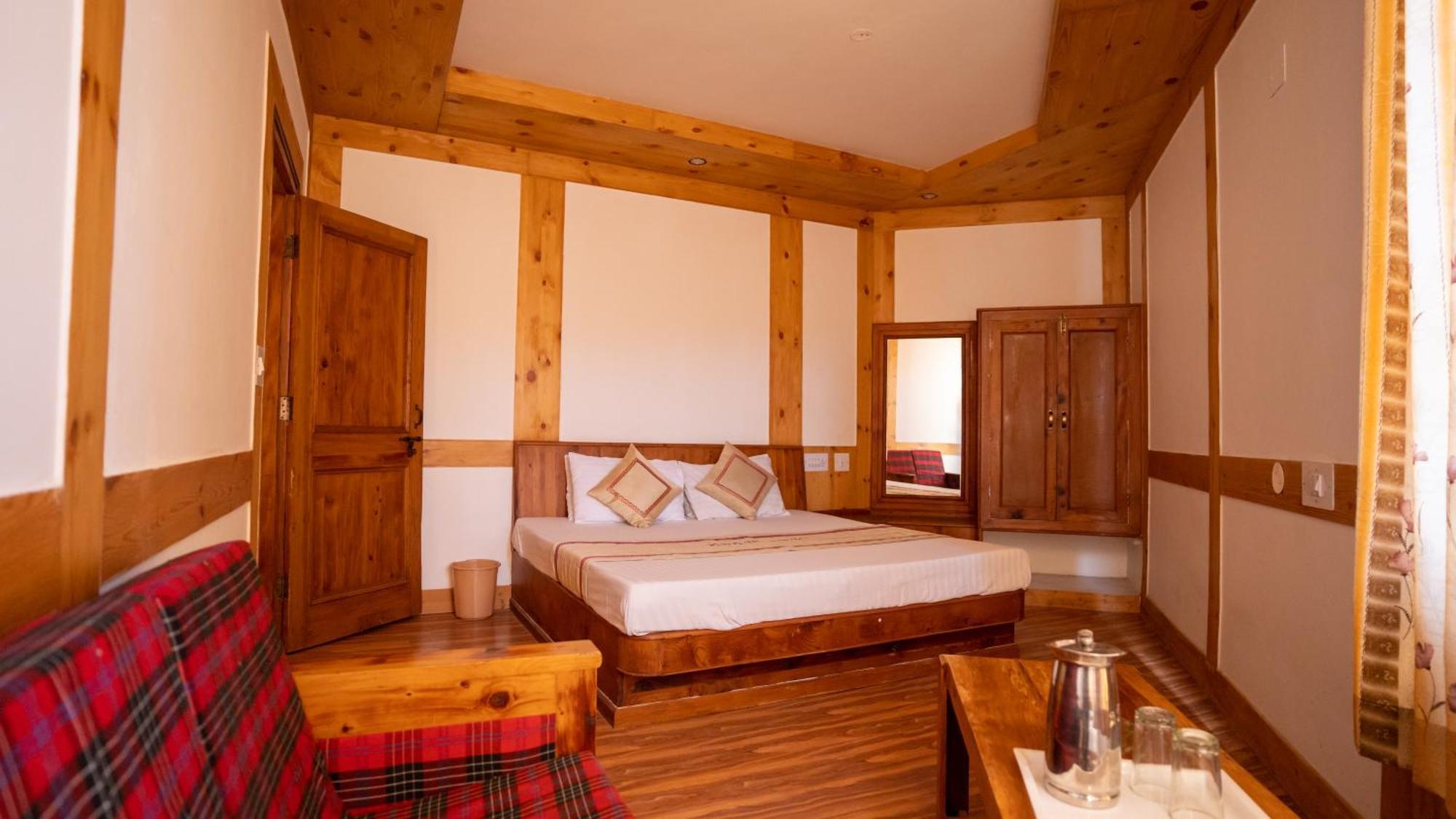 The Conifer Hotell Manāli Eksteriør bilde