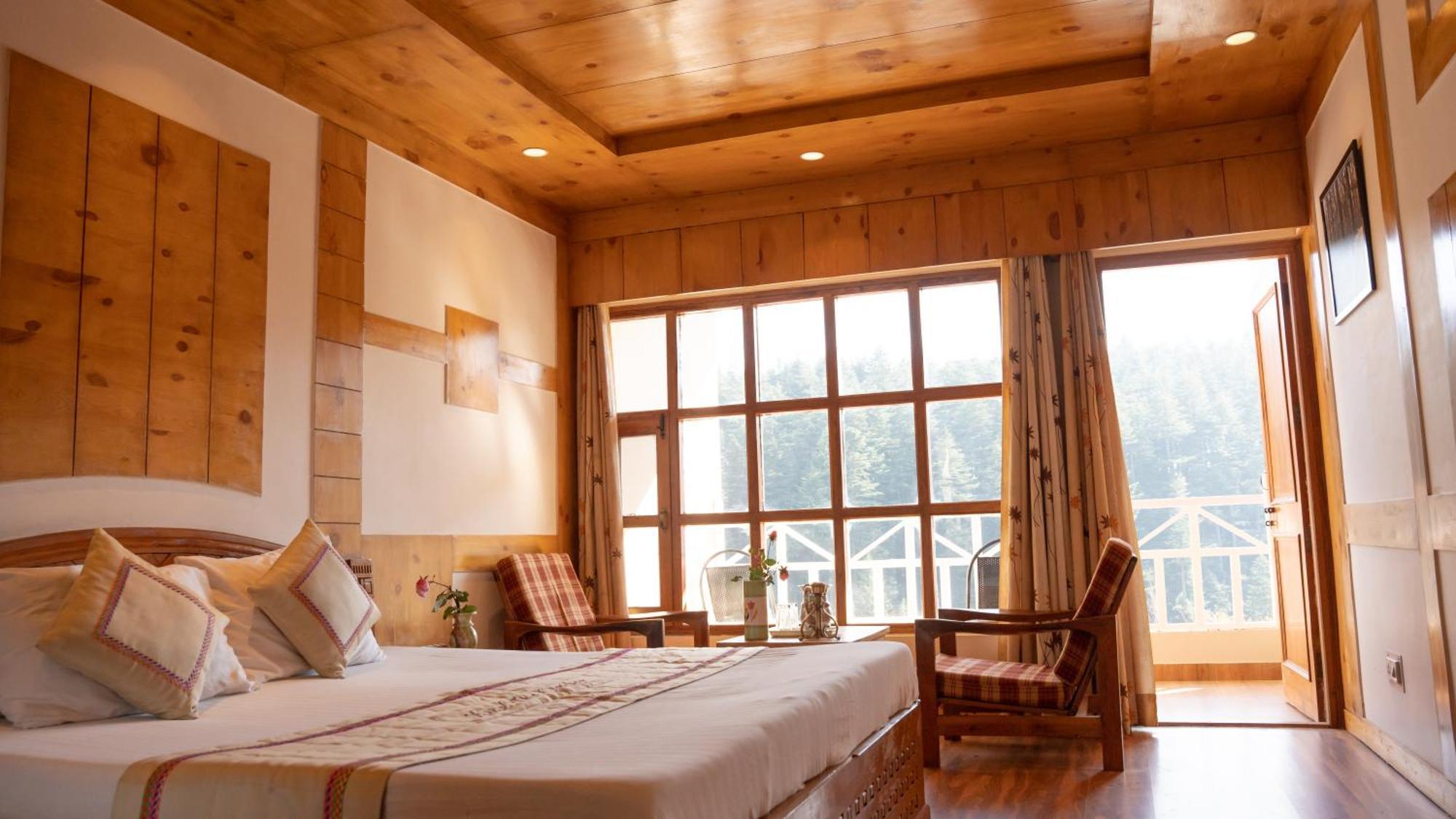 The Conifer Hotell Manāli Eksteriør bilde