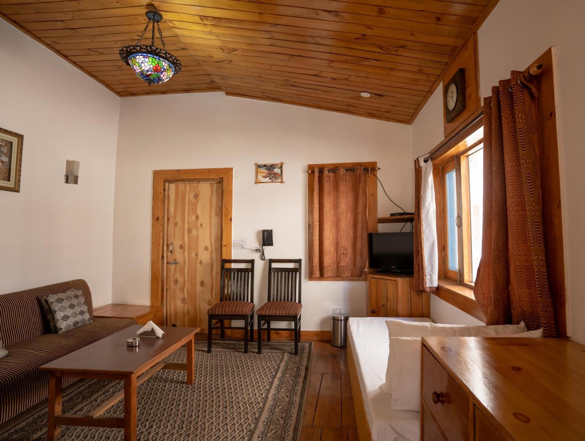 The Conifer Hotell Manāli Eksteriør bilde