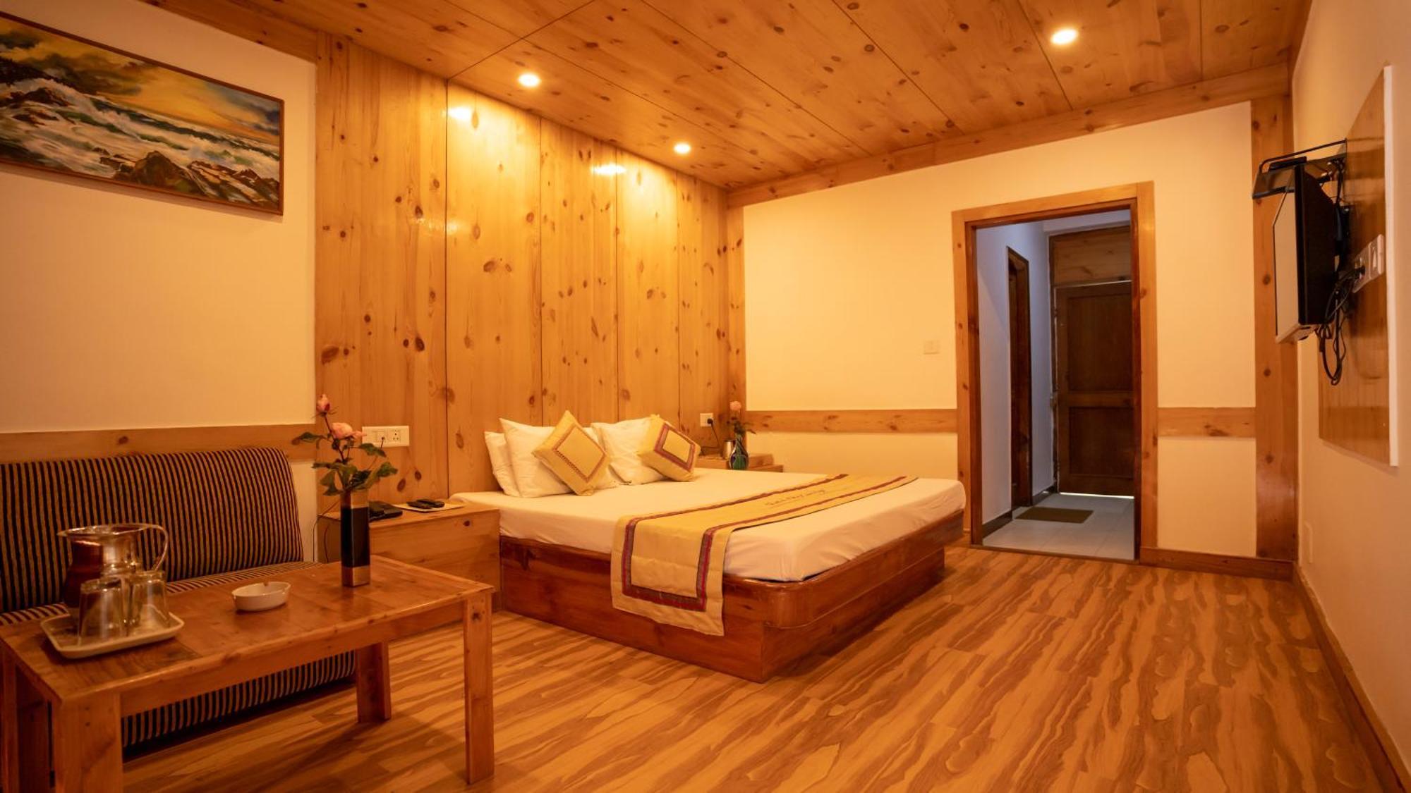 The Conifer Hotell Manāli Eksteriør bilde